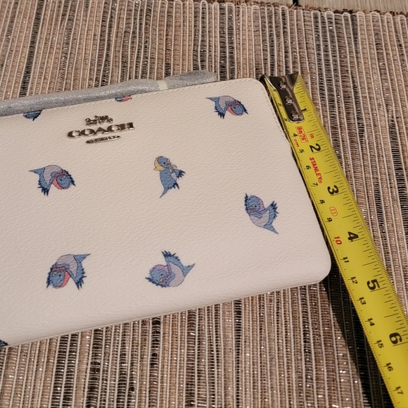 Coach Cinderella large wristlet - Picture 7 of 7